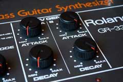 Roland GR-33B